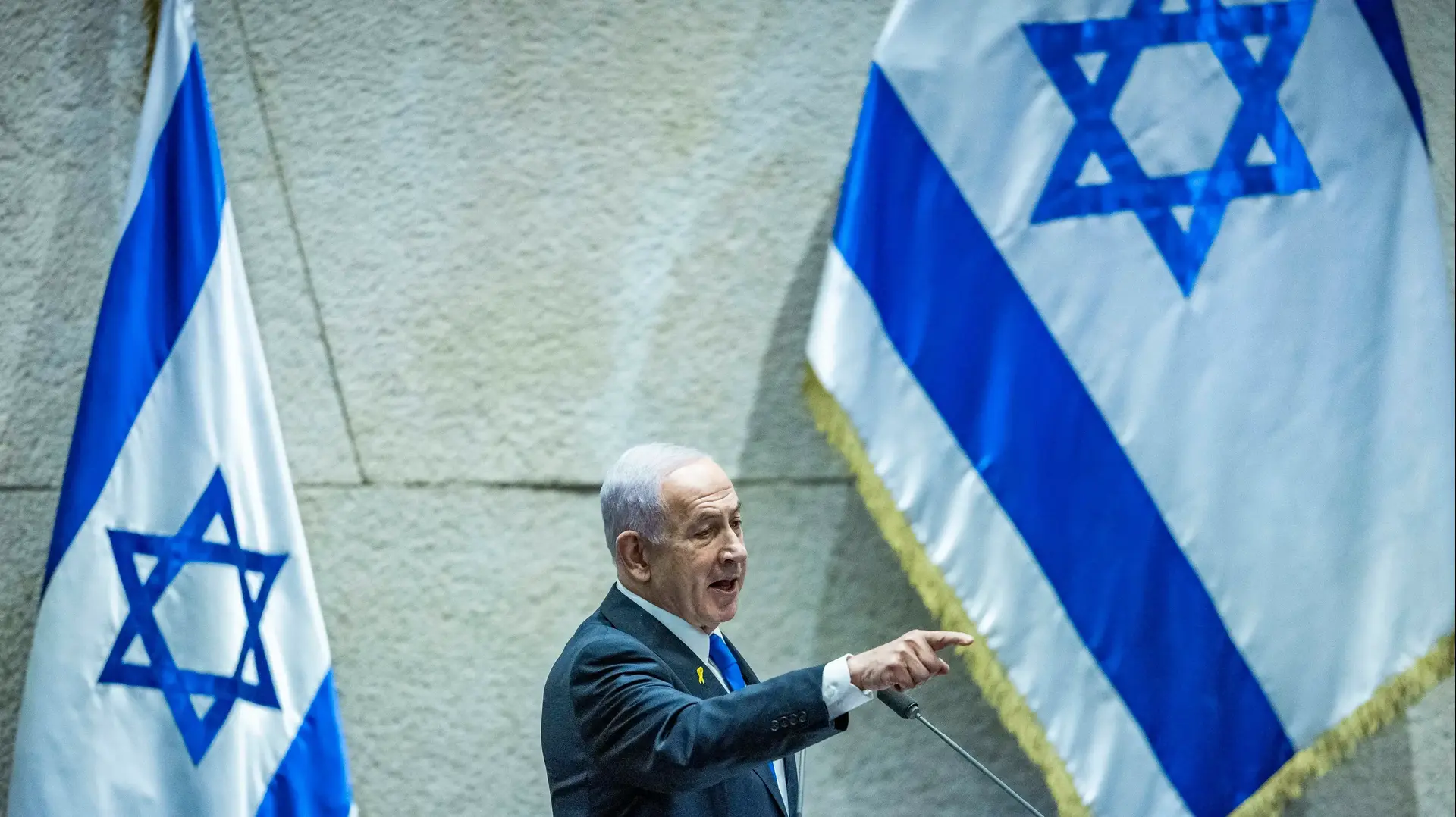 ראש הממשלה בנימין נתניהו בדיון 40 חתימות במליאה - בנושא קריסת מעמדה הבינלאומי של מדינת ישראל. 8 בדצמבר 2025