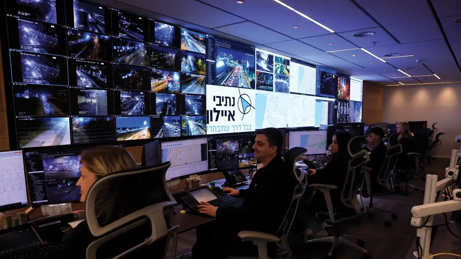 נערכים לסופת ביירון. נערכים לסופת ביירון.