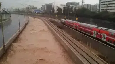 הצפה בנתיבי איילון הצפה בנתיבי איילון