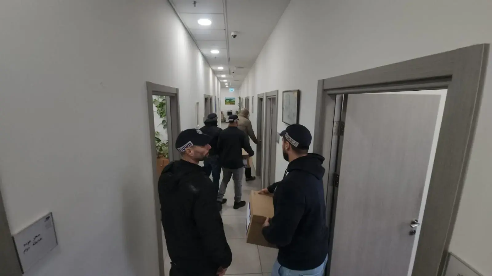 פשיטת משטרה על עיירית נצרת בפרשת מבוך הכסף