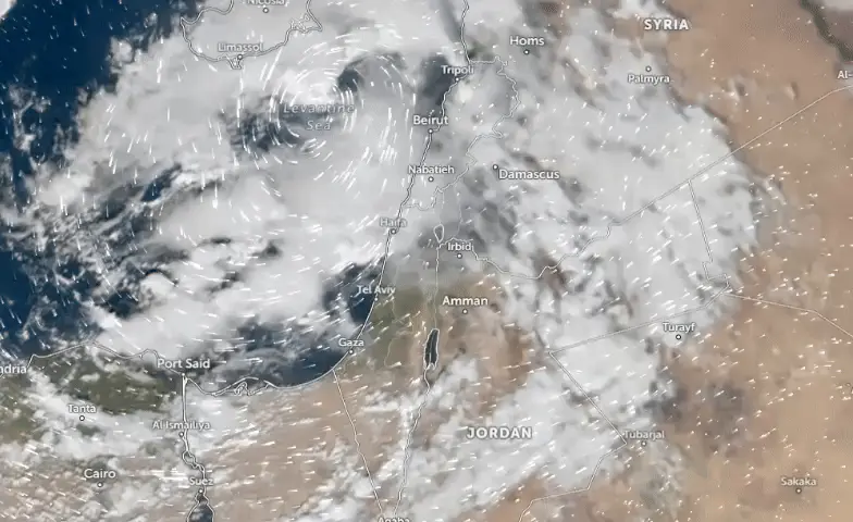 תצלום לווין של סופת ביירון תצלום לווין של סופת ביירון