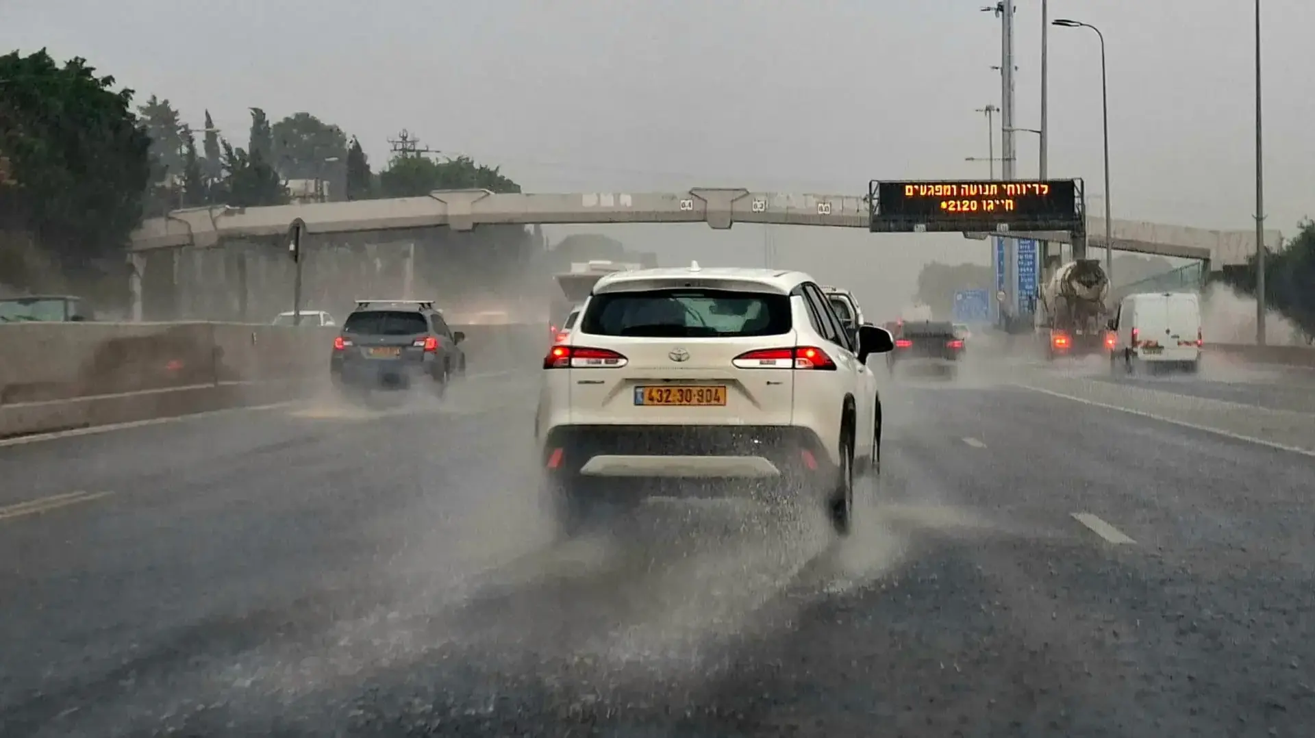 גשם, נתיבי איילון, 11 בדצמבר 2025 גשם, נתיבי איילון, 11 בדצמבר 2025