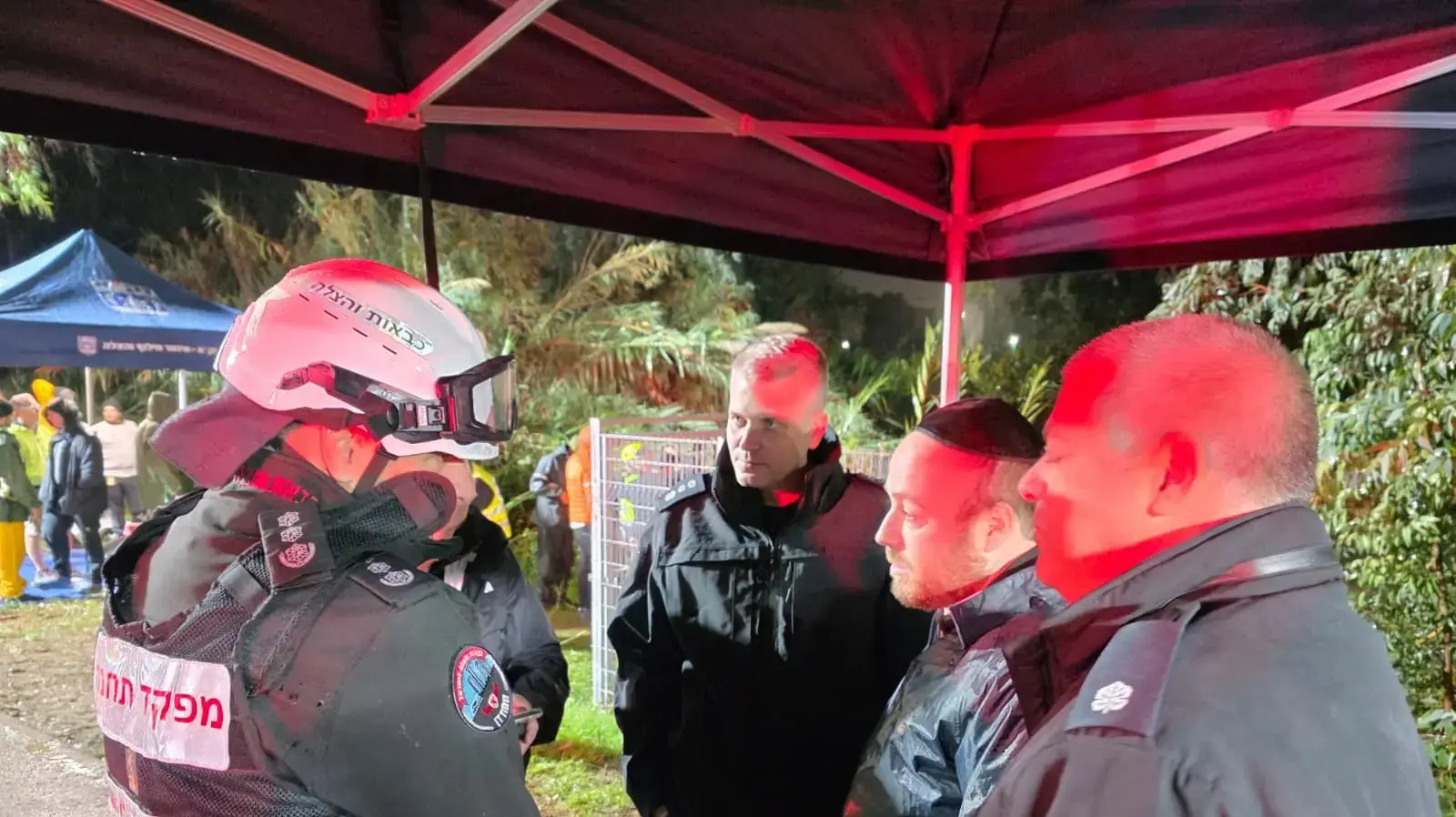 סופת ביירון: חיפושים אחר צעיר כבן 19 שנעדר מזה יממה וקיים חשש ממשי לחייו. 11 בדצמבר 2025 סופת ביירון: חיפושים אחר צעיר כבן 19 שנעדר מזה יממה וקיים חשש ממשי לחייו. 11 בדצמבר 2025