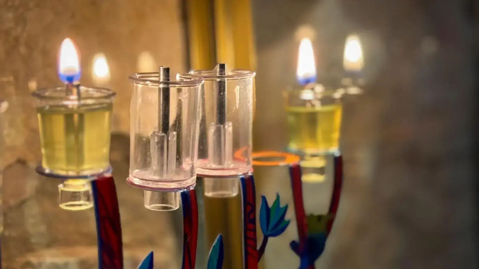 הדלקת חנוכיה הדלקת חנוכיה