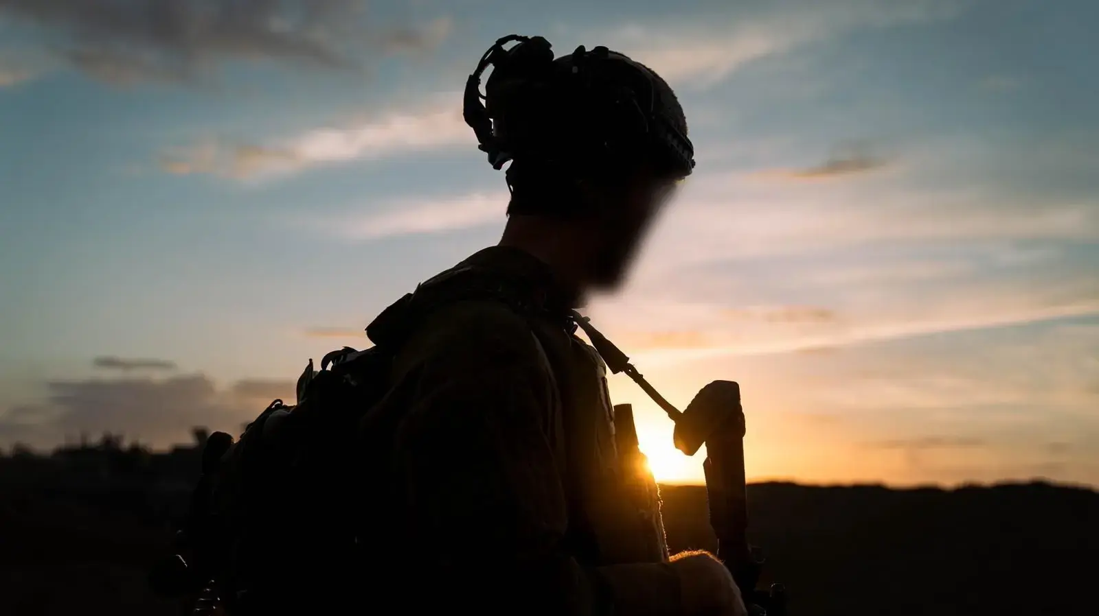 פעילות כוחות צוות הקרב של חטיבת גולני במרחב הקו הצהוב במזרח רפיח פעילות כוחות צוות הקרב של חטיבת גולני במרחב הקו הצהוב במזרח רפיח