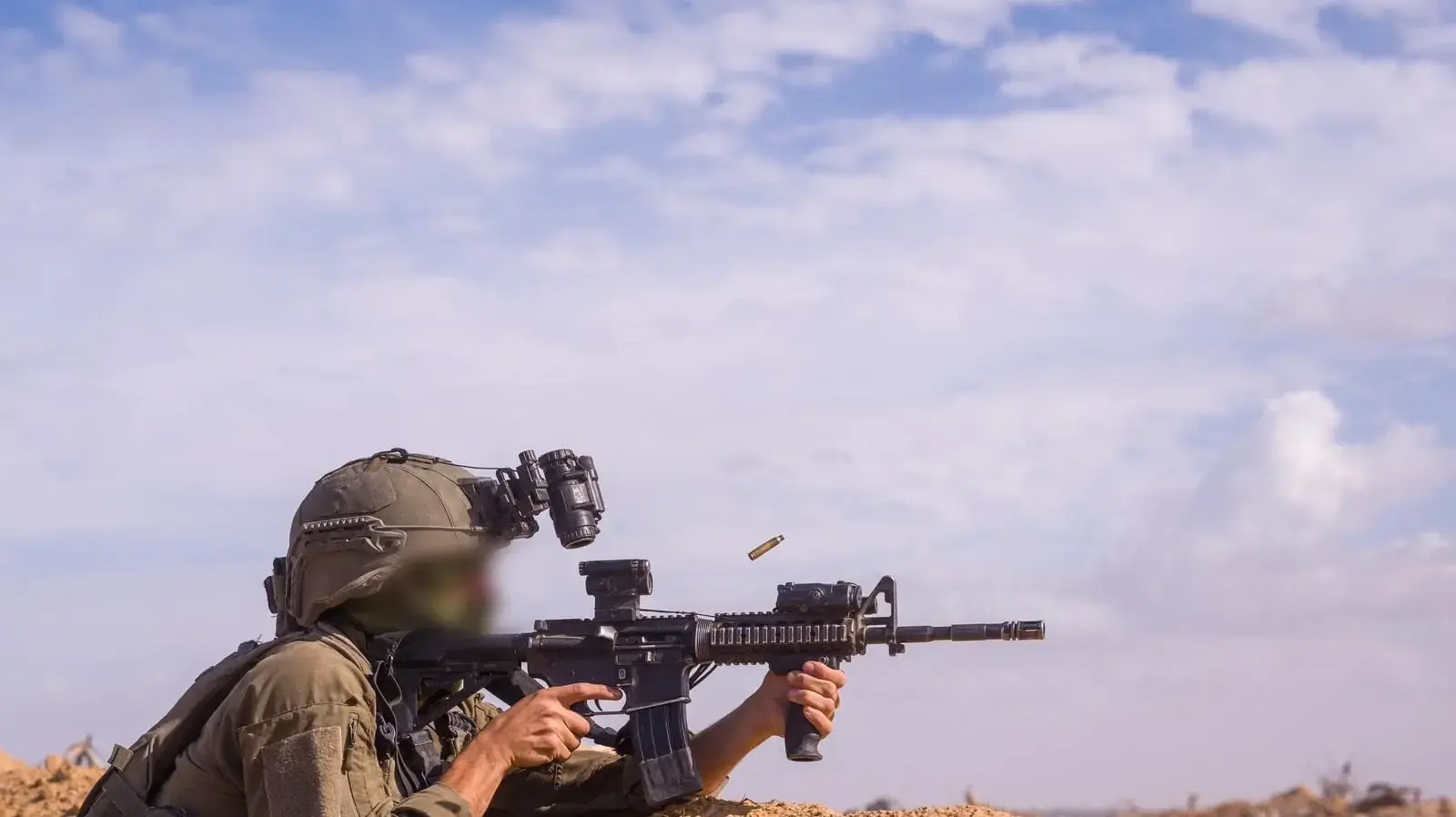 פעילות כוחות צוות הקרב של חטיבת גולני במרחב הקו הצהוב במזרח רפיח פעילות כוחות צוות הקרב של חטיבת גולני במרחב הקו הצהוב במזרח רפיח