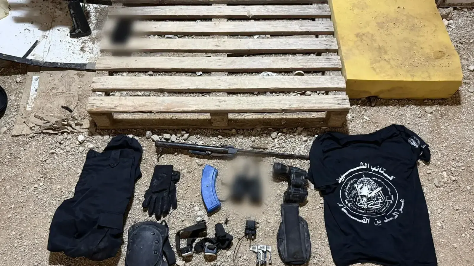 ציוד ואמצעי לחימה שאותרו ע"י חטיבת המילואים כרמלי במרחב הקו הצהוב בצפון רצועת עזה ציוד ואמצעי לחימה שאותרו ע"י חטיבת המילואים כרמלי במרחב הקו הצהוב בצפון רצועת עזה