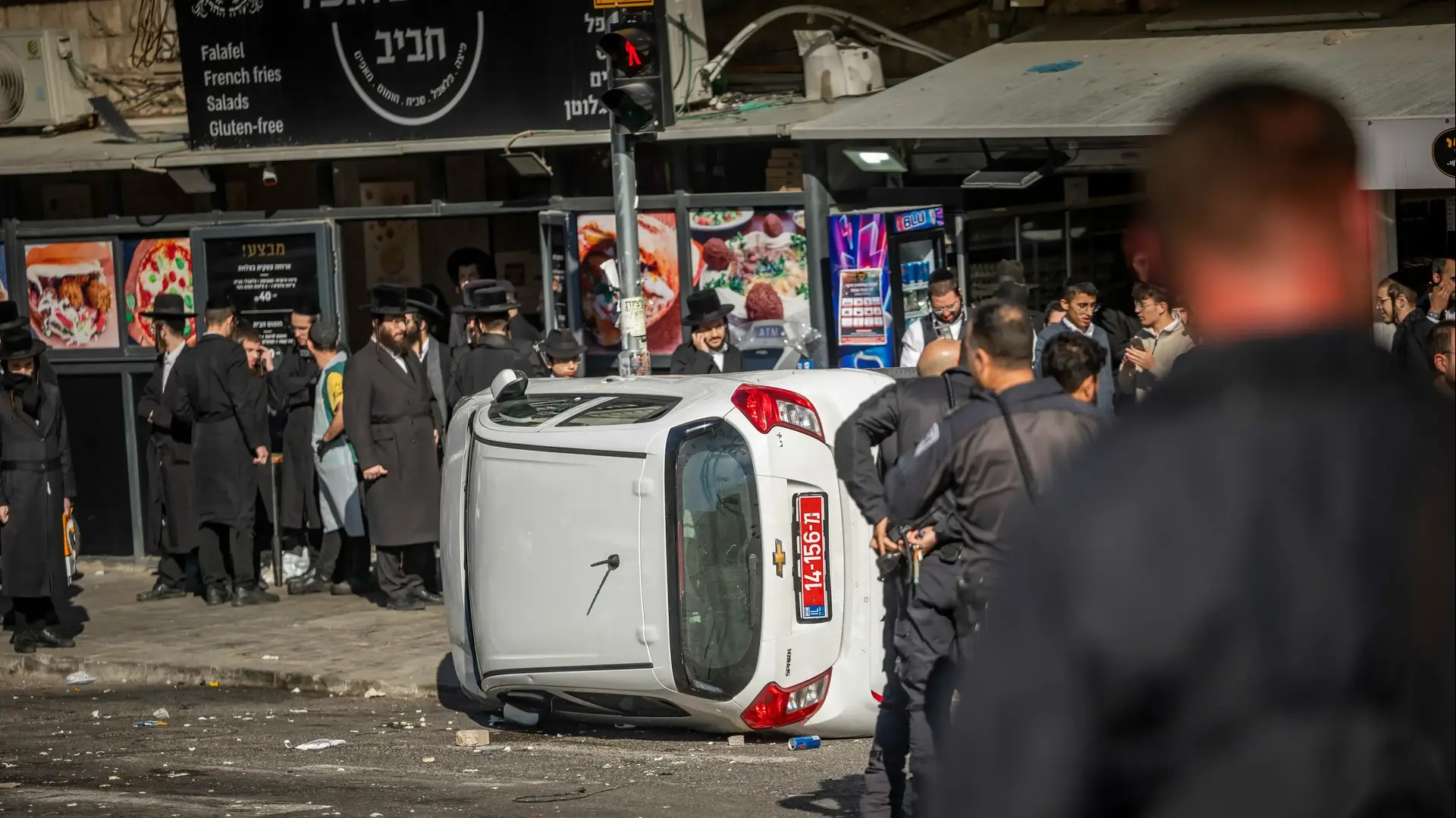 עימותים בין חרדים לכוחות משטרה בשל מתן דוח ע"י פקח, ירושלים, 18 בדצמבר 2025