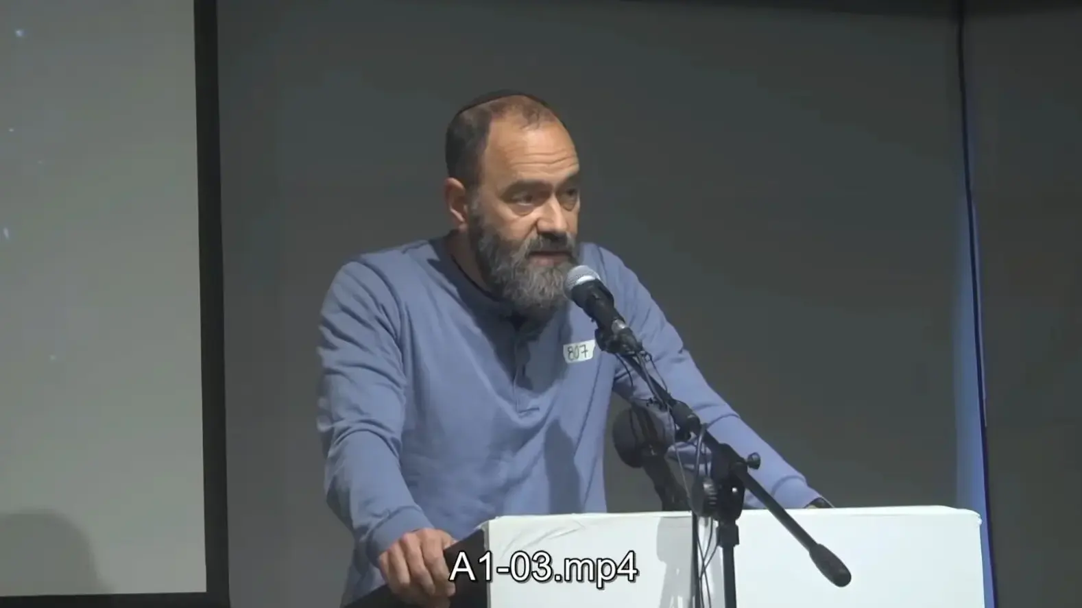 ג'ון גולדברג פולין במסיבת העיתונאים של משפחות מועצת אוקטובר. 21 בדצמבר 2025 ג'ון גולדברג פולין במסיבת העיתונאים של משפחות מועצת אוקטובר. 21 בדצמבר 2025