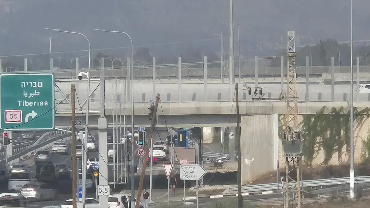 הרכב שמעורב באירוע הפח"ע: אישה נמצאה ללא הכרה בכביש 71 סמוך לעין חרוד. 26 בדצמבר 2025 הרכב שמעורב באירוע הפח"ע: אישה נמצאה ללא הכרה בכביש 71 סמוך לעין חרוד. 26 בדצמבר 2025