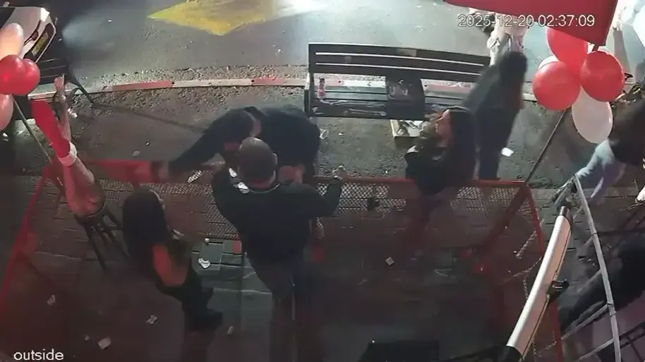 גבר סטר למארחת במועדון הבורדל בתל אביב, 20 בדצמבר 2025 גבר סטר למארחת במועדון הבורדל בתל אביב, 20 בדצמבר 2025