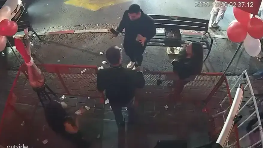גבר סטר למארחת במועדון הבורדל בתל אביב, 20 בדצמבר 2025 גבר סטר למארחת במועדון הבורדל בתל אביב, 20 בדצמבר 2025