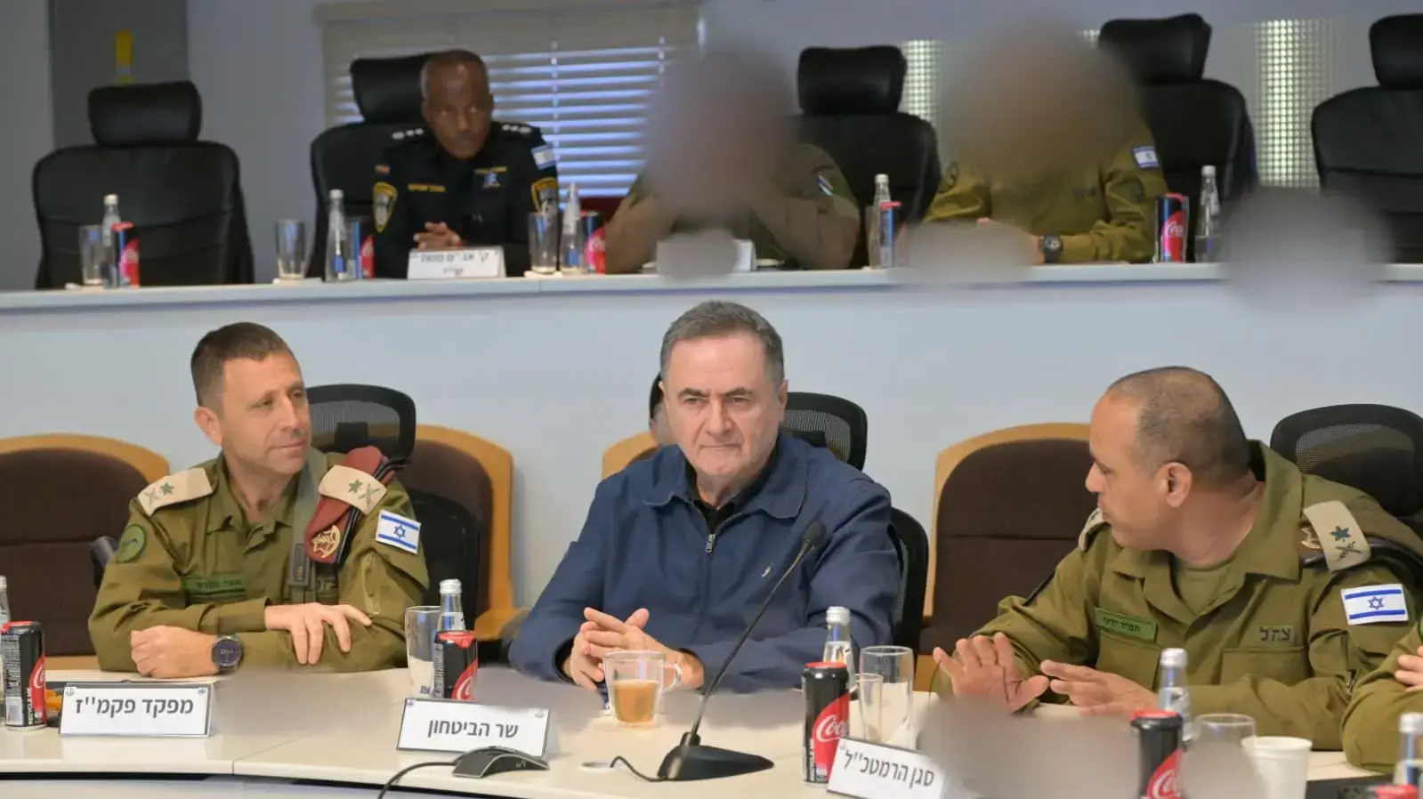 שר הביטחון ישראל כ"ץ בביקור באוגדת איו"ש, 31 בדצמבר 2025 שר הביטחון ישראל כ"ץ בביקור באוגדת איו"ש, 31 בדצמבר 2025