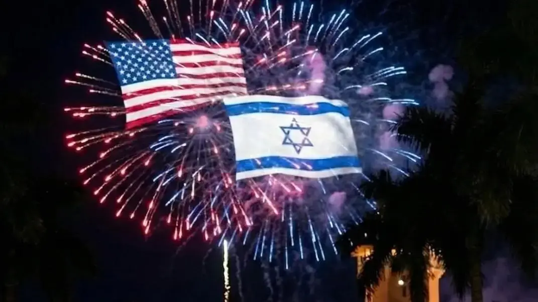 טראמפ, מלניה, נתניהו ושרה בחגיגות השנה החדשה במר א-לאגו טראמפ, מלניה, נתניהו ושרה בחגיגות השנה החדשה במר א-לאגו