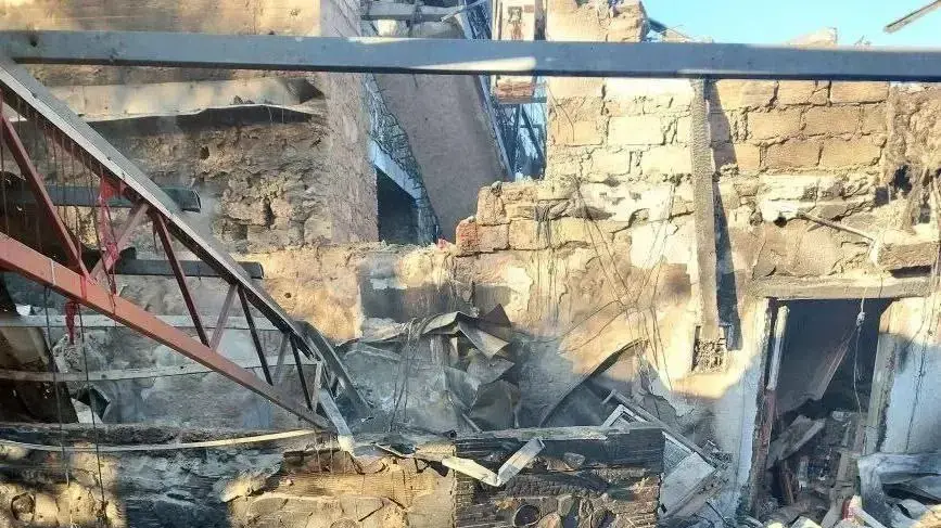 נזקים מתקיפה בשטח שבשליטת רוסיה במחוז חרסון, אוקראינה, 1 בינואר 2025