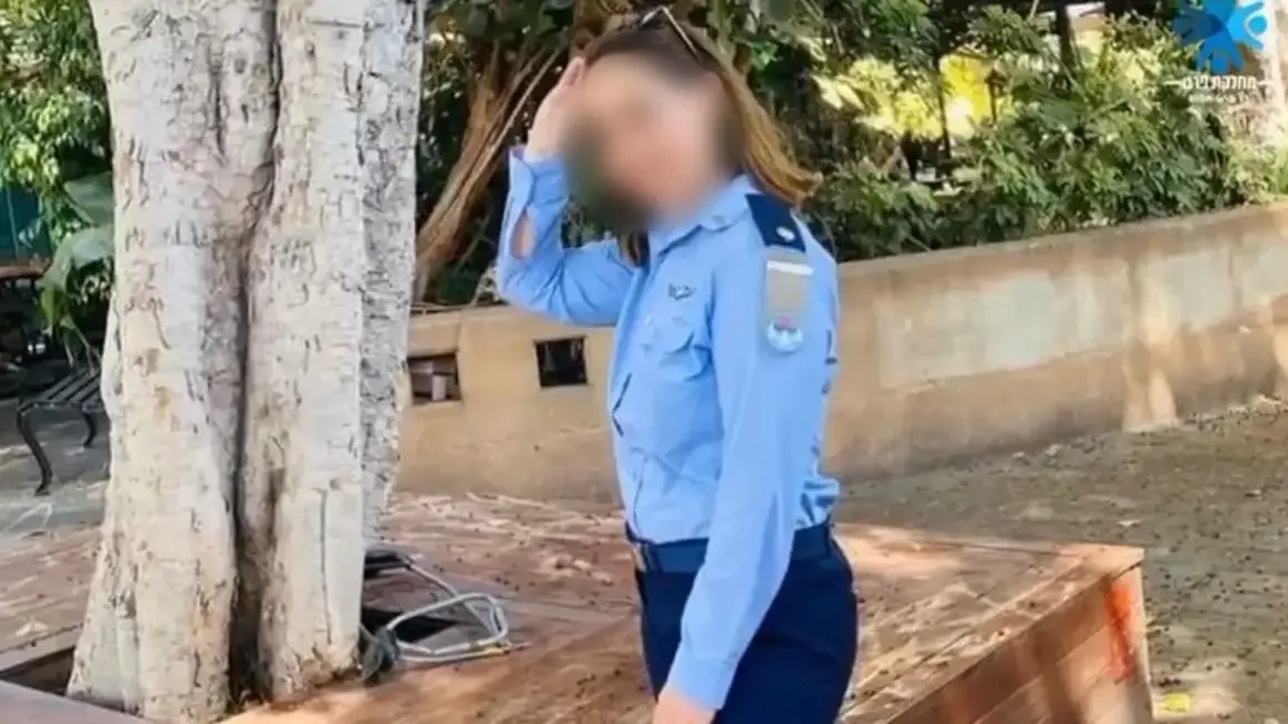 רס"ן ד', פקחית טיסה במיל' רס"ן ד', פקחית טיסה במיל'