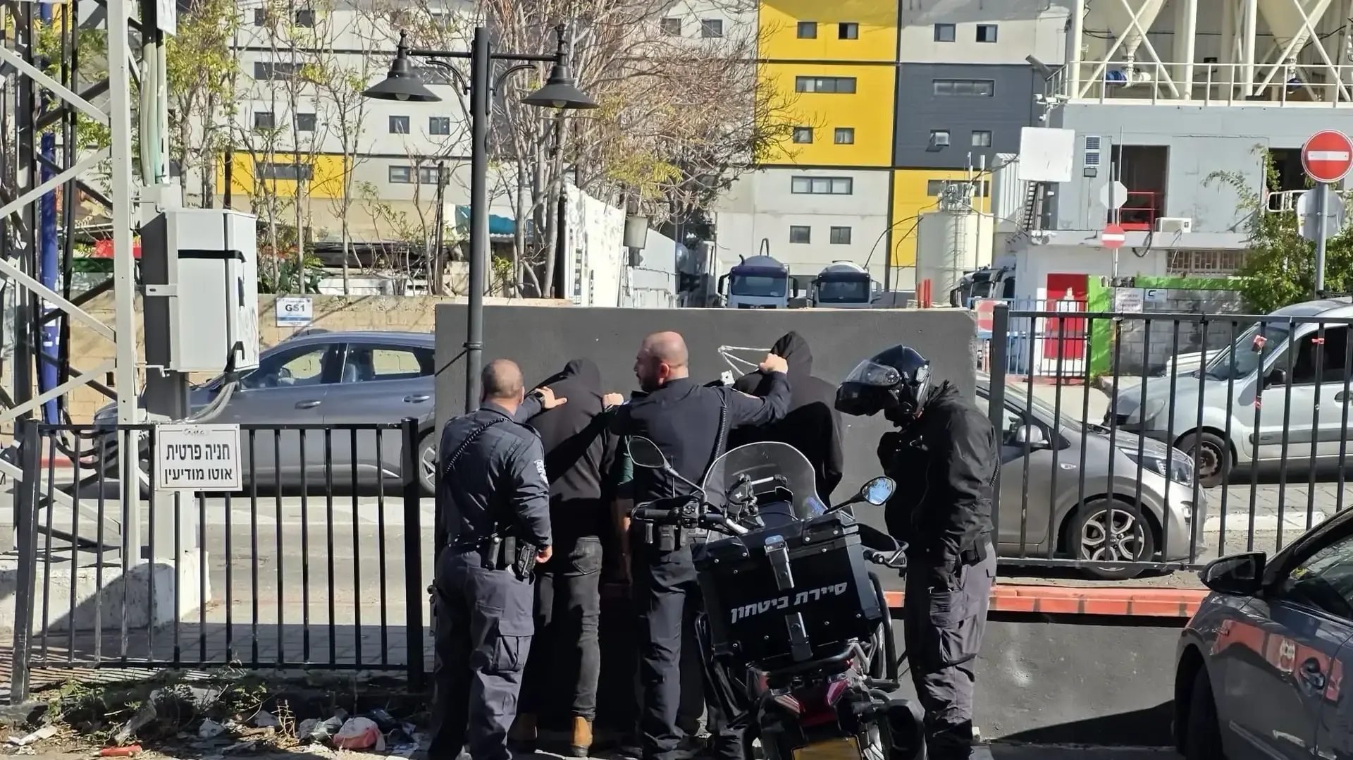 פעילות המשטרה למעצר שוהים ללא אשרת שהייה, חולון, 5 בינואר 2026