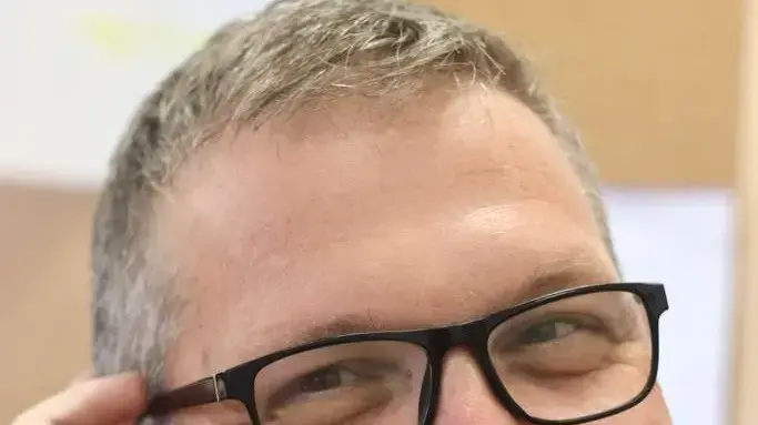 ד"ר צחי בן ציון ד"ר צחי בן ציון
