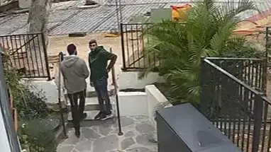 שבועיים אחרי סגירת התיק: פשיטה על בית המתיישב שנורה בידי שוטר והפך לנכה שבועיים אחרי סגירת התיק: פשיטה על בית המתיישב שנורה בידי שוטר והפך לנכה