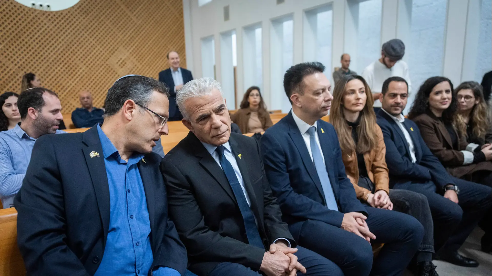 יאיר לפיד, עתירה נגד העברת כספים לציבור החרדי, ביהמ"ש העליון, 8 בינואר 2026