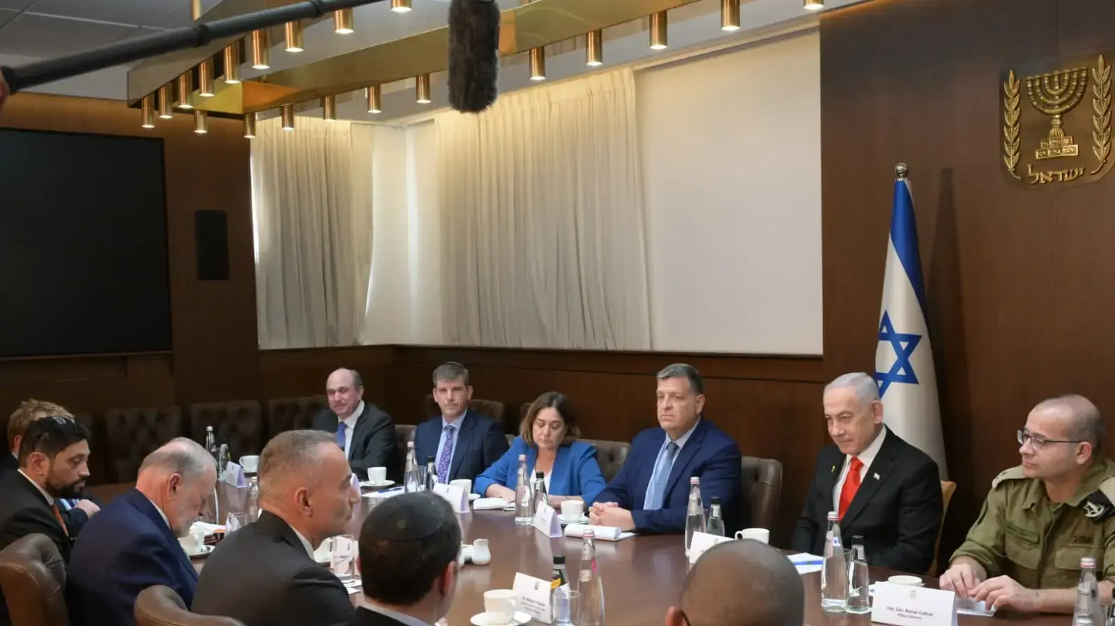 פגישת נתניהו עם ניקולאי מלדנוב פגישת נתניהו עם ניקולאי מלדנוב
