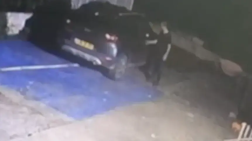 שהה במעצר בית על רקע התפרצויות לרכבים, הפר את מעצר בית ופרץ למספר כלי רכב נוספים בעיר טבריה.