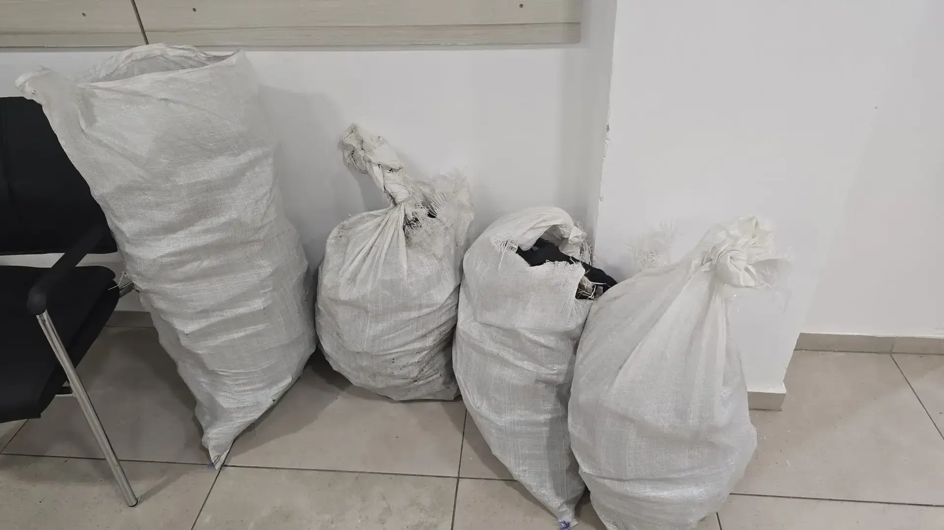 מחסניות M16 נתפסו במהלך חקירה נגד חשוד תושב לוד, מרחב השומרון, ינואר 2026 מחסניות M16 נתפסו במהלך חקירה נגד חשוד תושב לוד, מרחב השומרון, ינואר 2026