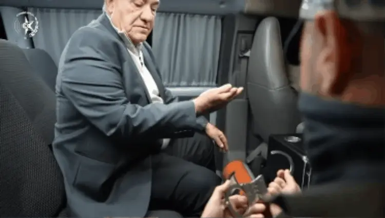 מעצרו של ראש עריית נצרת לשעבר עלי סלאם ביום פרוץ הפרשיה ותעוד הבאתו לבית המשפט מעצרו של ראש עריית נצרת לשעבר עלי סלאם ביום פרוץ הפרשיה ותעוד הבאתו לבית המשפט