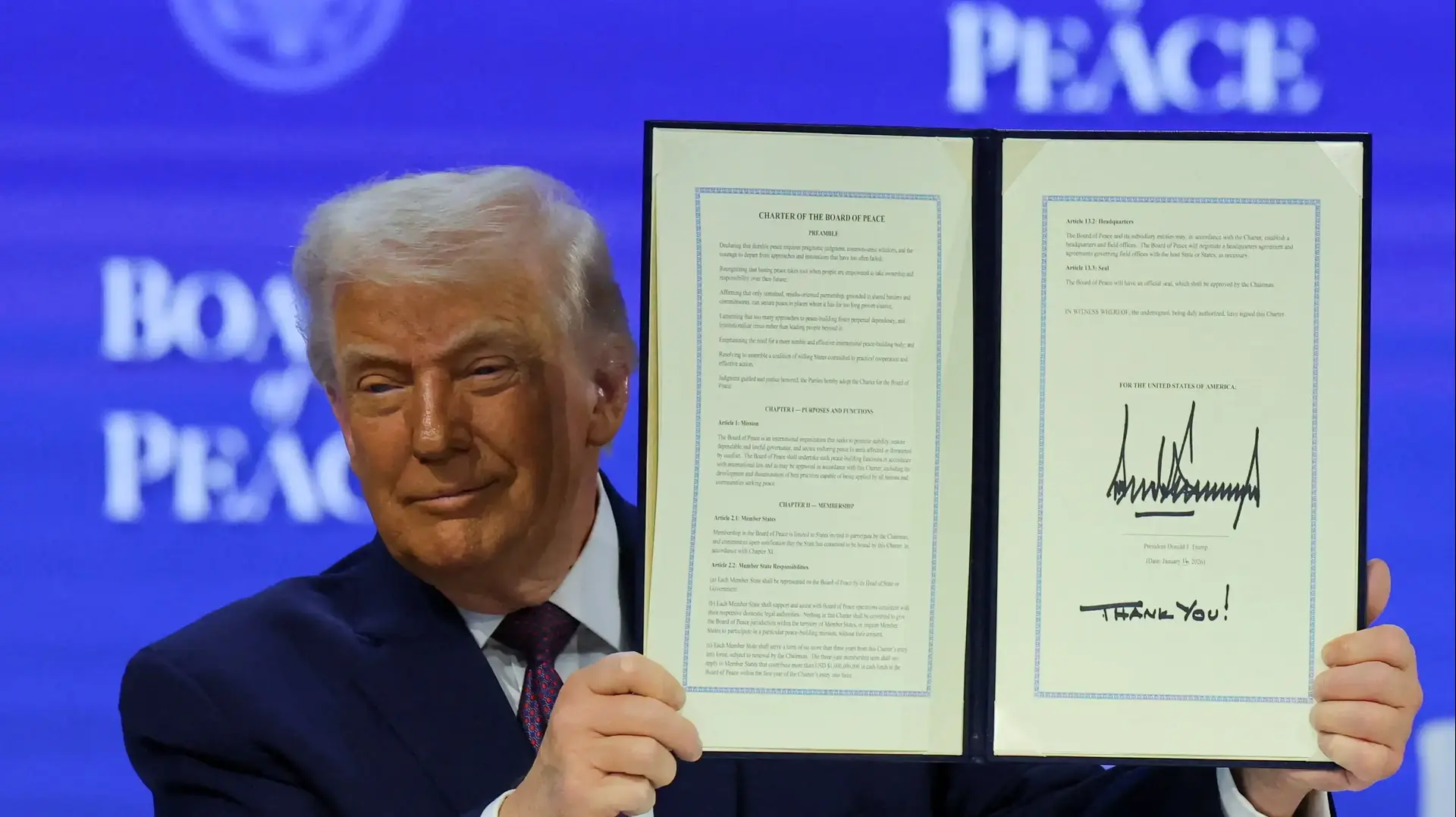 נשיא ארה"ב דונלד טראמפ, חתימת מנדט מועצת השלום, דאבוס שוויץ, 22 בינואר 2026 נשיא ארה"ב דונלד טראמפ, חתימת מנדט מועצת השלום, דאבוס שוויץ, 22 בינואר 2026