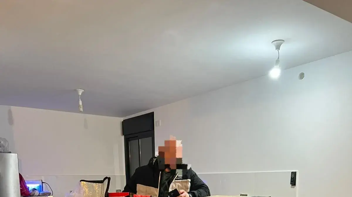 נמצאה מעבדת סמים לגידול פטריות הזיה באשקלון נמצאה מעבדת סמים לגידול פטריות הזיה באשקלון