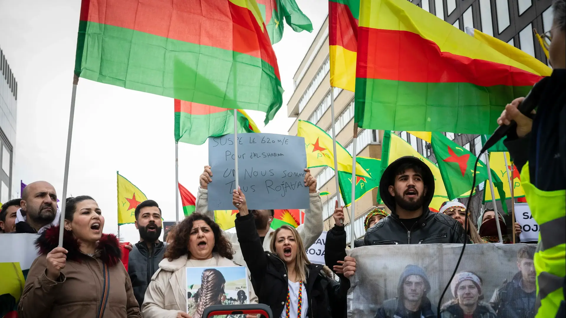 On that day, a rally in support of the Kurds of Rojava and the YPG was held shortly before the extraordinary European summit in Brussels. Around 200 people gathered to denounce the Syrian government's violence and attacks against the Kurdish population. - 22/01/2026 - Belgium / Brussels / Brussels - Nicolas Landemard / Le Pictorium. NO USE RUSSIA On that day, a rally in support of the Kurds of Rojava and the YPG was held shortly before the extraordinary European summit in Brussels. Around 200 people gathered to denounce the Syrian government's violence and attacks against the Kurdish population. - 22/01/2026 - Belgium / Brussels / Brussels - Nicolas Landemard / Le Pictorium. NO USE RUSSIA