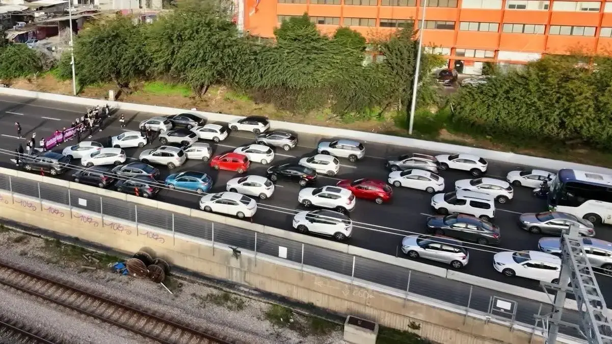 מחאה נגד הפשיעה במגזר הערבי, נתיבי איילון, 25 בינואר 2026 מחאה נגד הפשיעה במגזר הערבי, נתיבי איילון, 25 בינואר 2026
