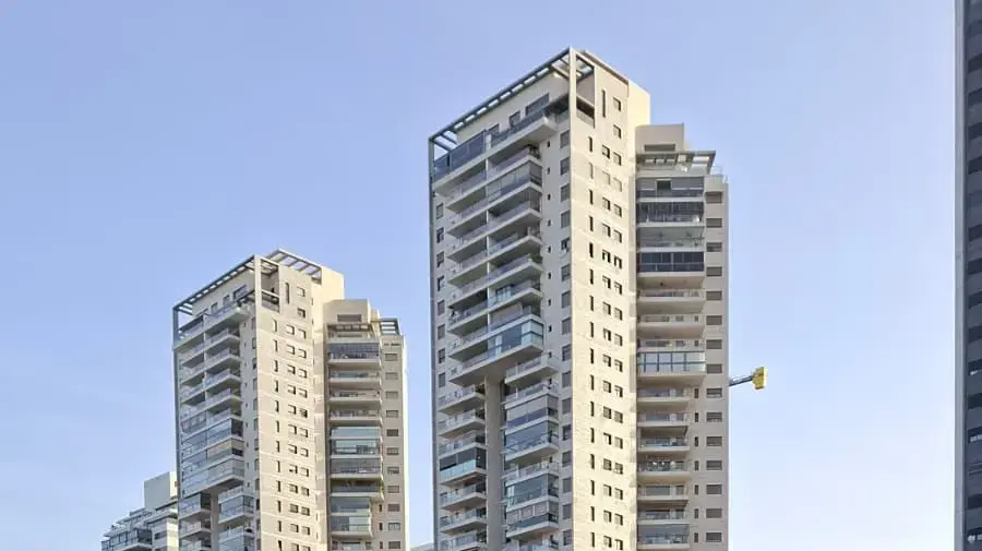 נדלן. בניינים. משרדים. פתח תקוה