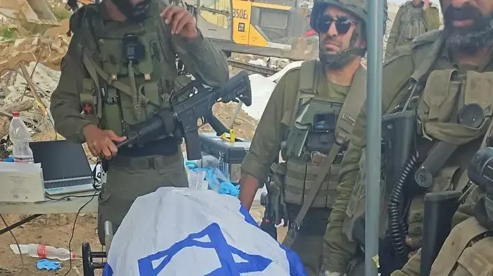 זוהתה גופתו של רן החטוף האחרון רן גויאלי זוהתה גופתו של רן החטוף האחרון רן גויאלי