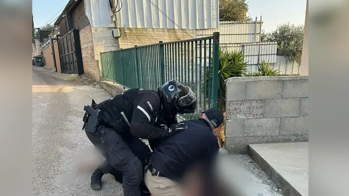 פרשת מבוך הכסף-גיוס עד המדינה מעצרים נוספים.