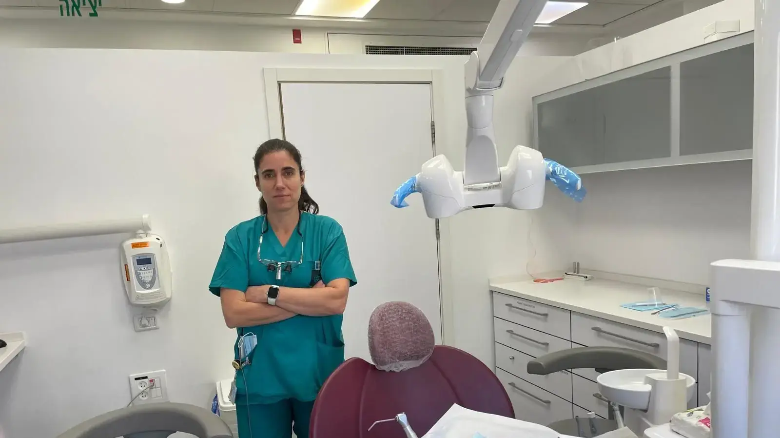 ד"ר אסי שרון, רופאת שיניים מומחית בשיקום הפה והפנים מהדסה ד"ר אסי שרון, רופאת שיניים מומחית בשיקום הפה והפנים מהדסה