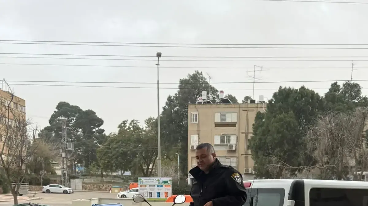 3 קלנועיות שנגנבו בעיר ערד הושבו היום לבעליהן - קשישים בעלי מוגבלות בהתניידות 3 קלנועיות שנגנבו בעיר ערד הושבו היום לבעליהן - קשישים בעלי מוגבלות בהתניידות