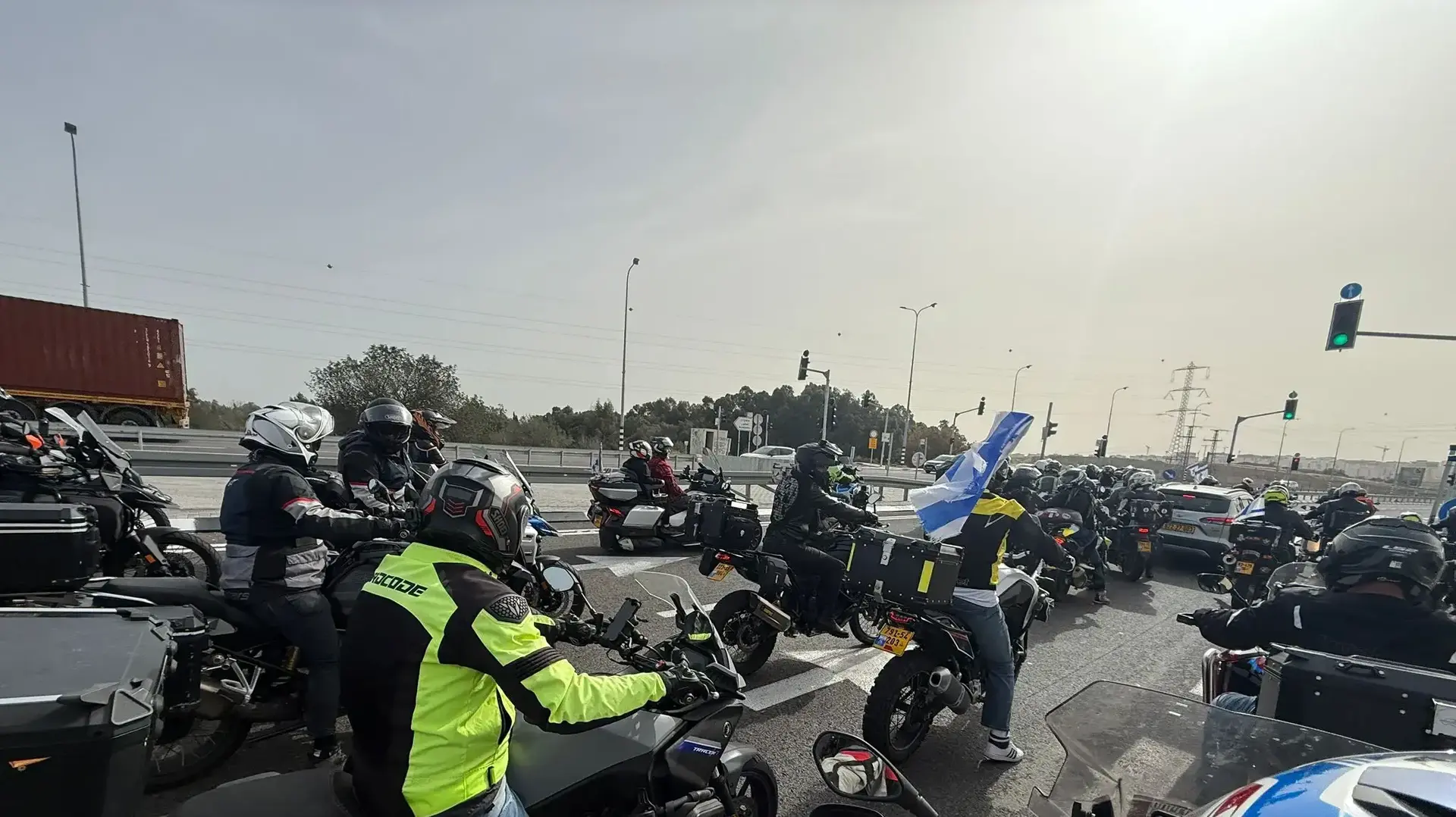 שיירת רוכבי אופנועים עיוורים-חירשים לזכרו של רן גואילי. 30 בינואר 2026. קרדיט צילום: שירן פרץ שיירת רוכבי אופנועים עיוורים-חירשים לזכרו של רן גואילי. 30 בינואר 2026. קרדיט צילום: שירן פרץ