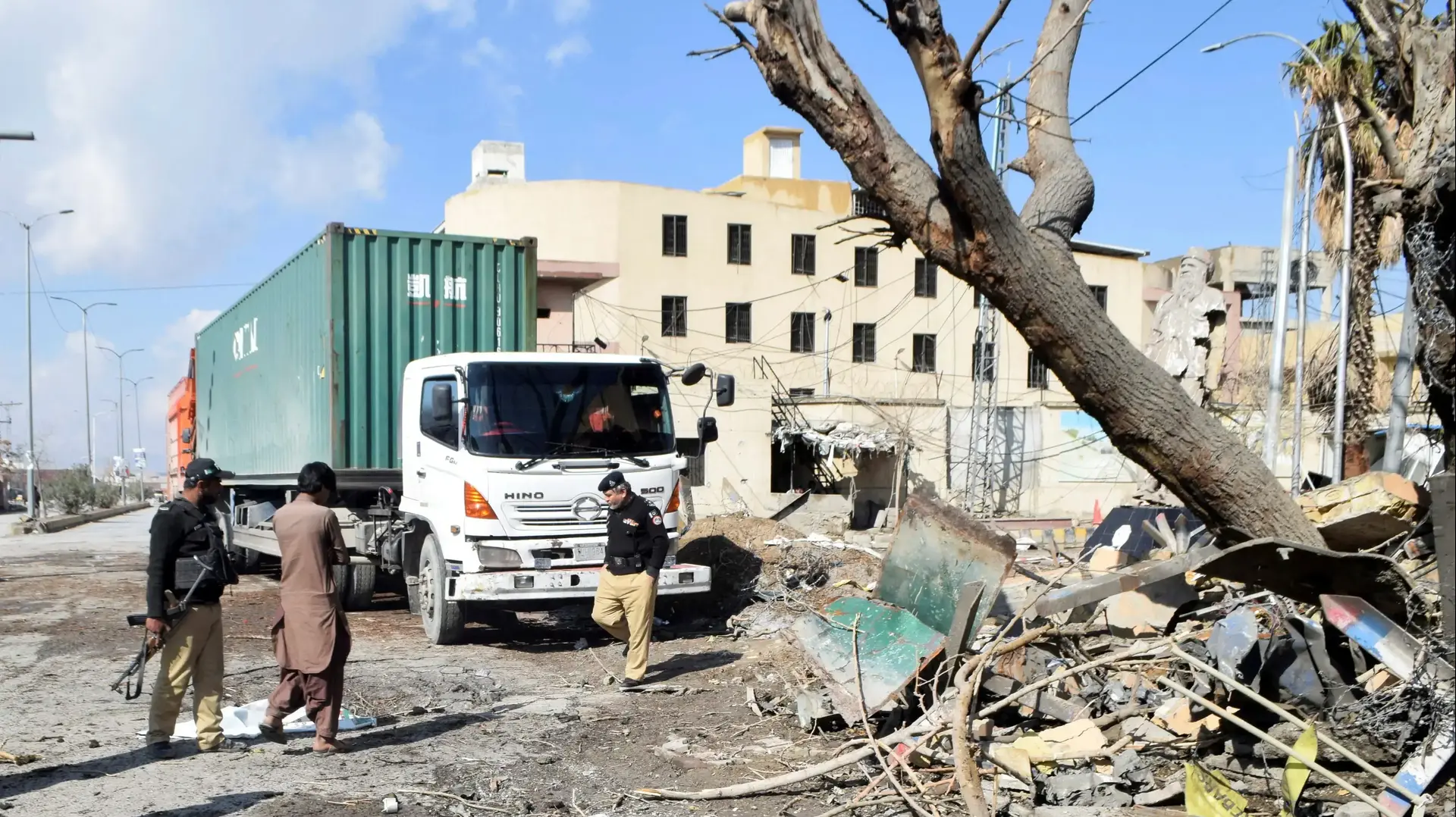 Police officers inspect the site after militant attacks in Quetta, Pakistan, February 1, 2026. REUTERS/Stringer TPX IMAGES OF THE DAY

