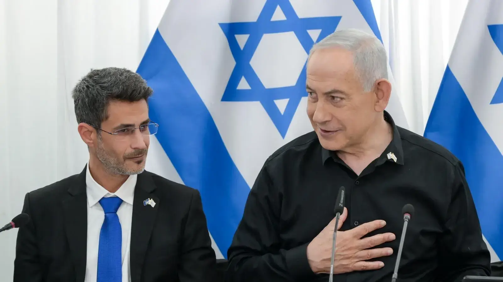 רה"מ בנימין נתניהו עם אביחי שטרן ראש עיריית קריית שמונה, ישיבת ממשלה בקריית שמונה, 1 בפברואר 2026