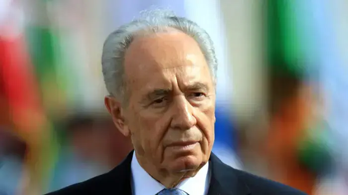 נשניא המדינה שמעון פרס