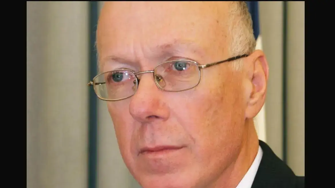 השופט (בדימוס), תא"ל (מיל') יורם צלקובניק