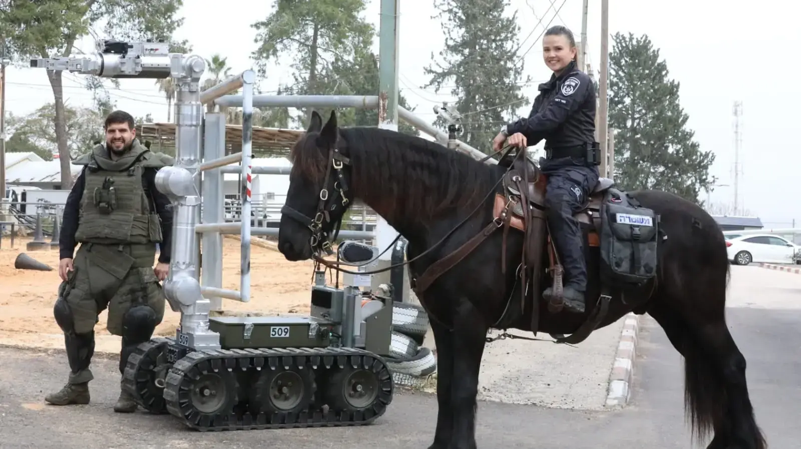 מאי דוגר בוסקילה, פרשית משטרה ובעלה דניאל בוסקילה, חבלן משטרה