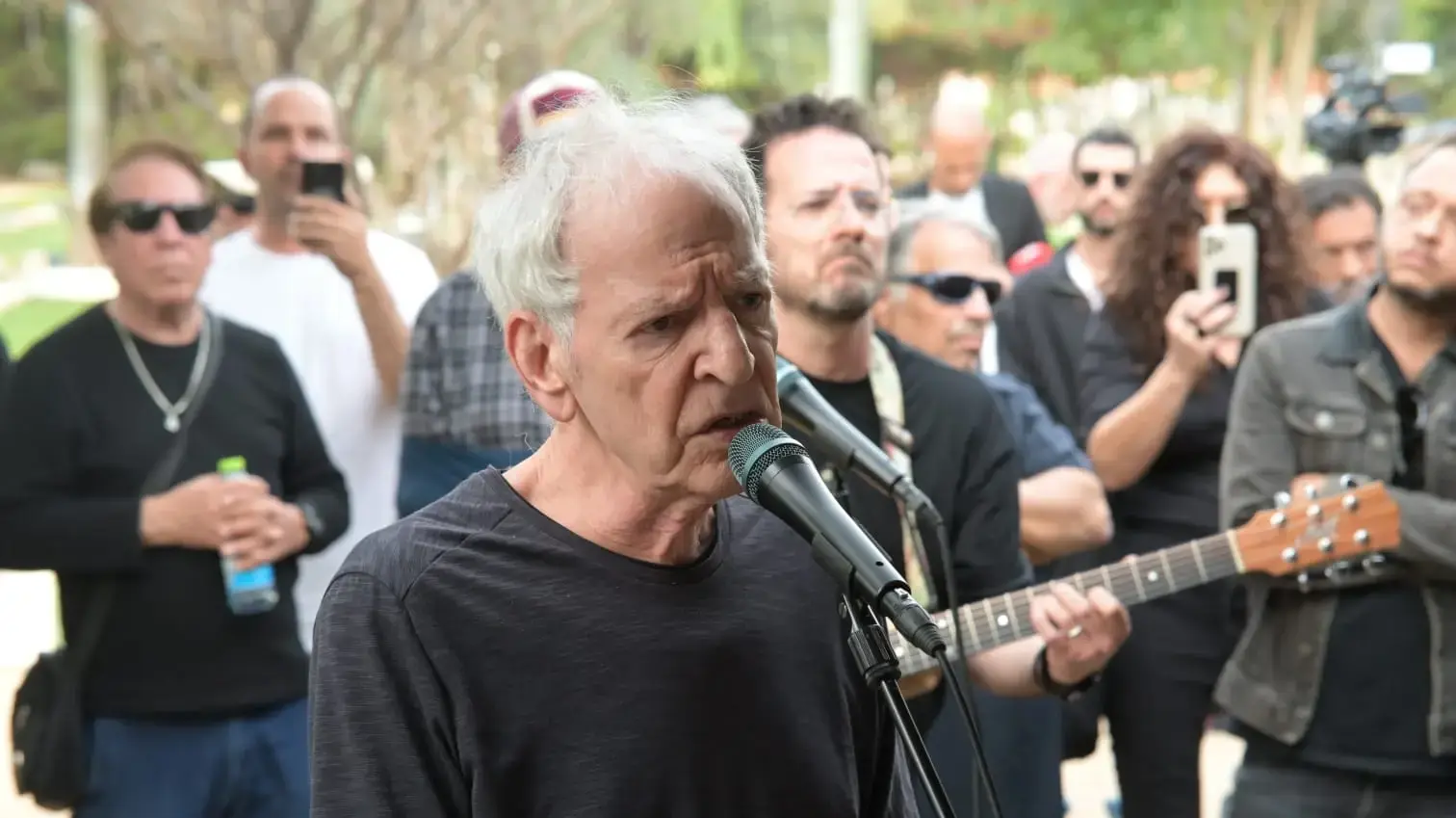 הלוויתו של מתי כספי, בית העלמין מנוחה נכונה בכפר סבא. 9.2.2026 הלוויתו של מתי כספי, בית העלמין מנוחה נכונה בכפר סבא. 9.2.2026