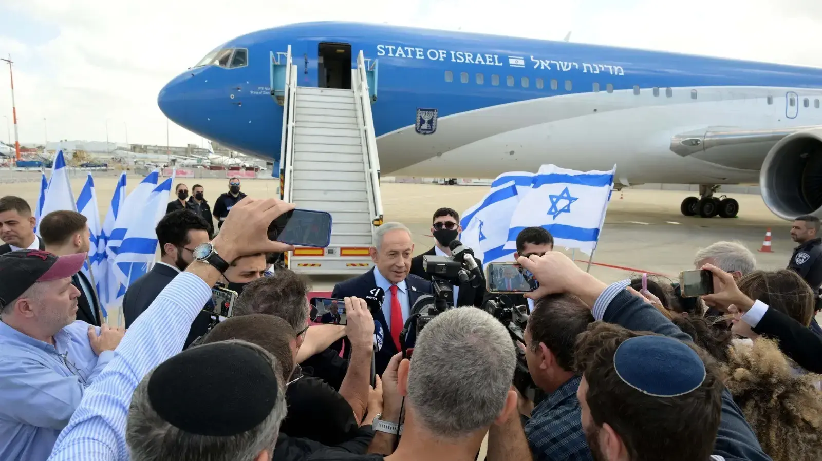 המראת רה"מ בנימין נתניהו לביקור בוושינגטון, 10 בפברואר 2026 המראת רה"מ בנימין נתניהו לביקור בוושינגטון, 10 בפברואר 2026