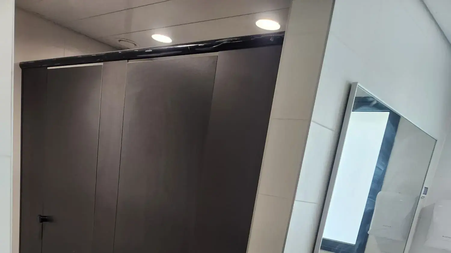 חדר בבסיס קריית המודיעין בצומת ליקית חדר בבסיס קריית המודיעין בצומת ליקית