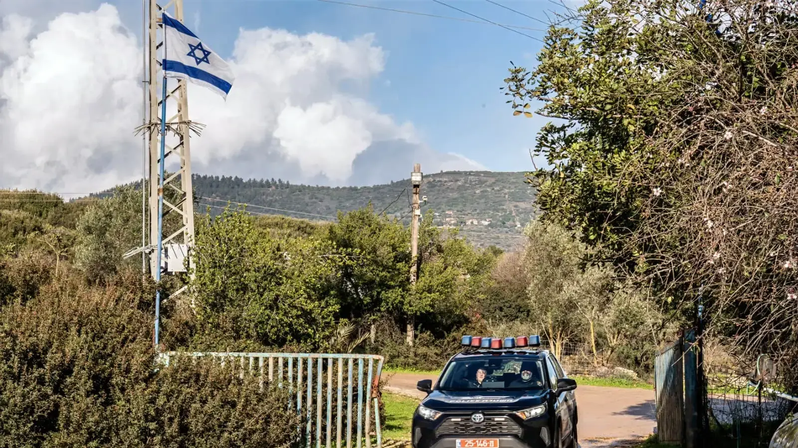 ניידת משטרה