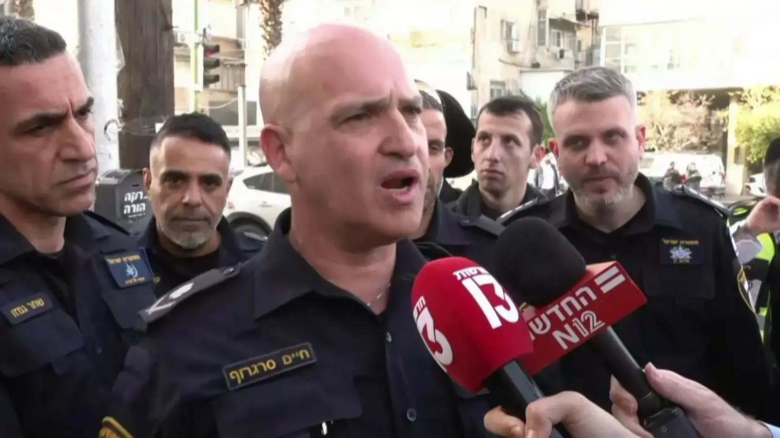 מפקד מחוז תל אביב ניצב חיים סרגרוף בזירת ההפגנה, בני ברק. 15 בפברואר 2026 מפקד מחוז תל אביב ניצב חיים סרגרוף בזירת ההפגנה, בני ברק. 15 בפברואר 2026