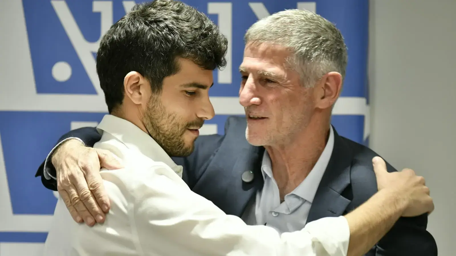 עמרי רונן עם יאיר גולן, ישיבת סיעת הדמוקרטים, 16 בפברואר 2026