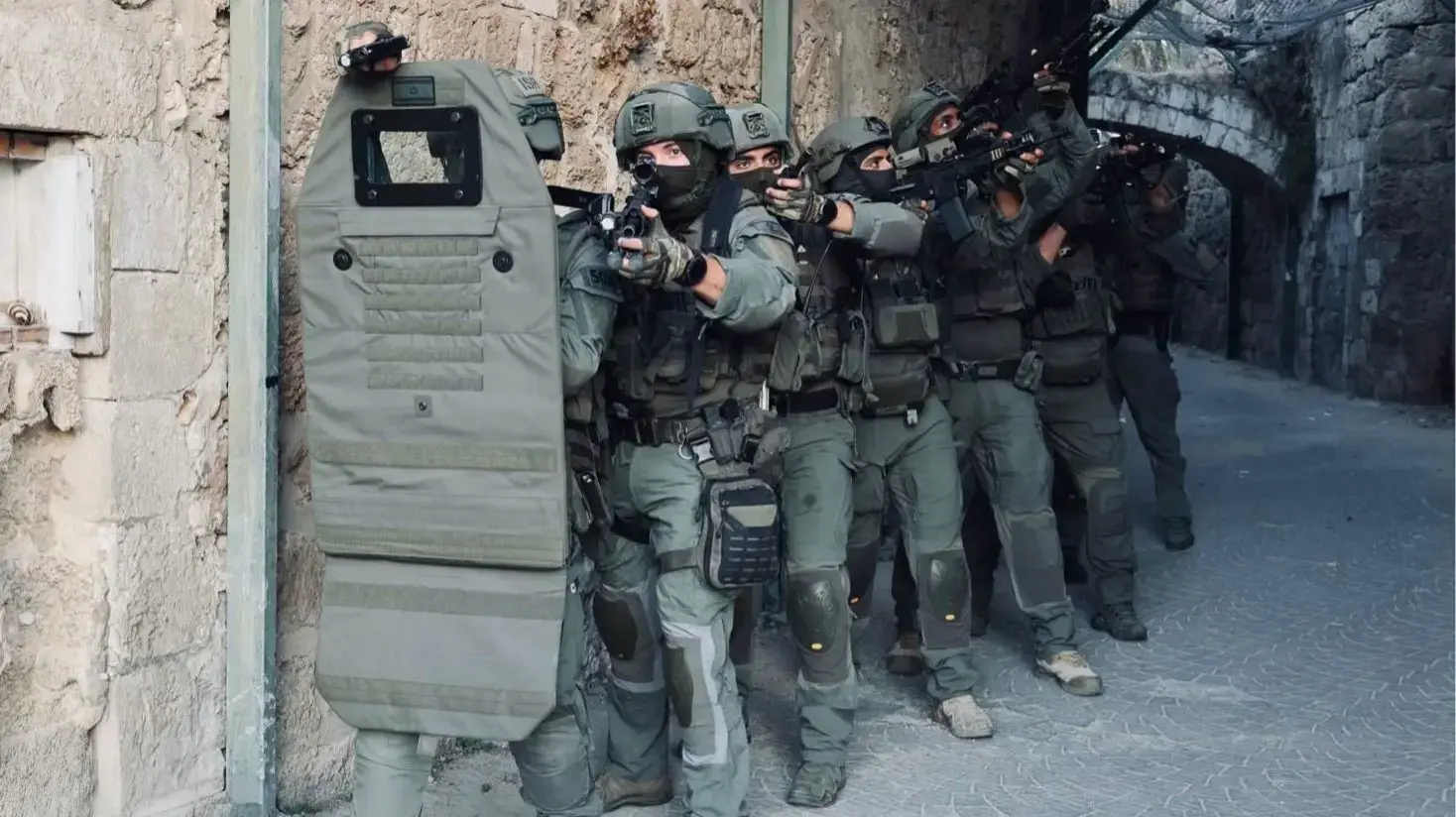מסתערבי מג"ב 